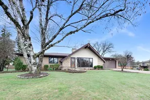 21W301 Par Ln, Itasca, IL 60143 - Photo 2