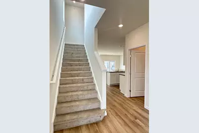 2320 Horseshoe Circles, Naperville, IL 60564 - Photo 2