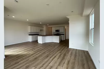 2320 Horseshoe Circles, Naperville, IL 60564 - Photo 8