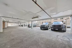 7854 S South Shore Dr, Chicago, IL 60649 - Photo 14