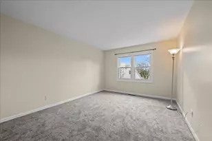 701 Viking Dr, Batavia, IL 60510 - Photo 32