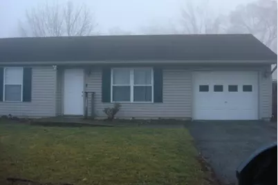 601 N Catlin Street, Ottawa, IL 61350 - Photo 2