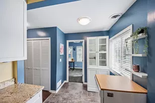 316 Lily Ln, Lakemoor, IL 60051 - Photo 12