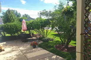 50 S Juniper Dr, North Aurora, IL 60542 - Photo 4
