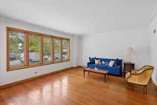 6034 N Keating Ave, Chicago, IL 60646 - Photo 2