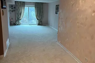 7 Oak Creek Dr, Buffalo Grove, IL 60089 - Photo 12