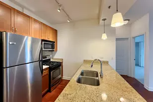 1400 S Michigan Ave, Chicago, IL 60605 - Photo 2