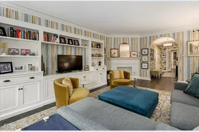 73 E Elm Street #4B, Chicago, IL 60611 - Photo 4