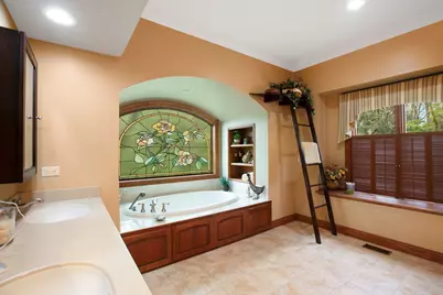 15214 Shamrock Lane, Woodstock, IL 60098 - Photo 18