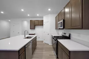 12206 Dodwell St, Huntley, IL 60142 - Photo 2