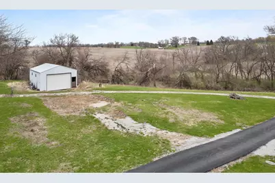 6206 Telegraph Road, Davenport, IA 52804 - Photo 6