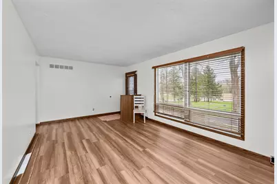 6206 Telegraph Road, Davenport, IA 52804 - Photo 14