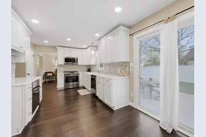 1335 Leverenz Road, Naperville, IL 60564 - Photo 12