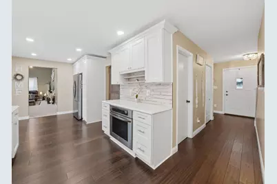 1335 Leverenz Road, Naperville, IL 60564 - Photo 10