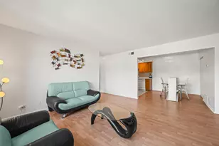 620 Tralee Ct, Schaumburg, IL 60193 - Photo 4