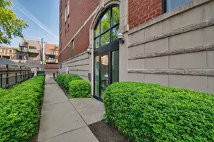 4011 N Francisco Ave, Chicago, IL 60618 - Photo 14