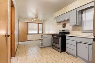 730 E 91st Pl, Chicago, IL 60619 - Photo 10