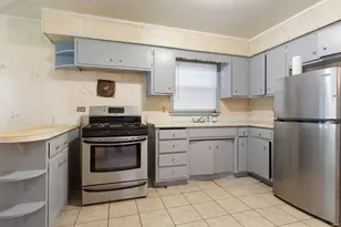 730 E 91st Pl, Chicago, IL 60619 - Photo 12