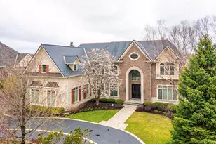 435 Winfield Ln, Inverness, IL 60010 - Photo 2