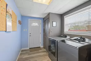 6937 Stanford Dr, Bridgeview, IL 60455 - Photo 14