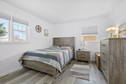 6937 Stanford Drive, Bridgeview, IL 60455 - Photo 8