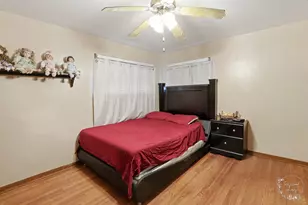 3858 E Lakeview Dr, Kankakee, IL 60901 - Photo 10