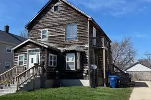 714 Cummings Ave, Waukegan, IL 60085 - Photo 1