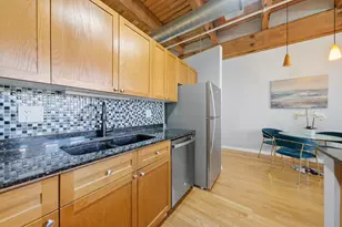 375 W Erie St, Chicago, IL 60610 - Photo 6