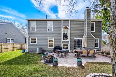 305 N Fiore Parkway, Vernon Hills, IL 60061 - Photo 34