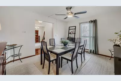 305 N Fiore Parkway, Vernon Hills, IL 60061 - Photo 8