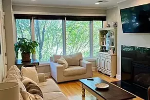 608 N May St, Chicago, IL 60642 - Photo 4