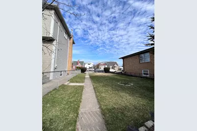 4358 N Oak Park Avenue, Harwood Heights, IL 60706 - Photo 2