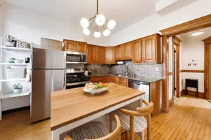 3042 N Clifton Ave, Chicago, IL 60657 - Photo 10