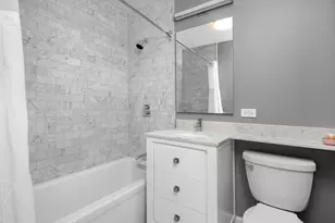 421 W Melrose St, Chicago, IL 60657 - Photo 22