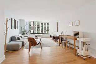 155 N Harbor Dr, Chicago, IL 60601 - Photo 2