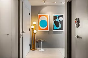 510 W Erie St, Chicago, IL 60654 - Photo 2