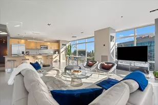 510 W Erie St, Chicago, IL 60654 - Photo 4