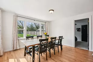 836 S Michigan Ave, Villa Park, IL 60181 - Photo 6