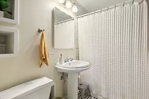 836 S Michigan Ave, Villa Park, IL 60181 - Photo 14