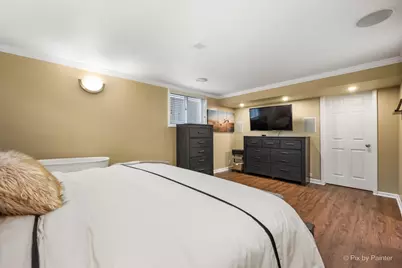 647 N Ridgemoor Avenue, Mundelein, IL 60060 - Photo 16