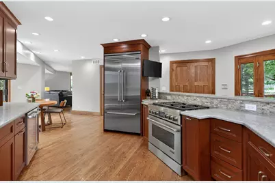 5337 Brookbank Road, Downers Grove, IL 60515 - Photo 10