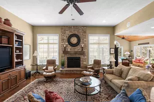 10125 Creek Ridge Trail, Belvidere, IL 61008 - Photo 12