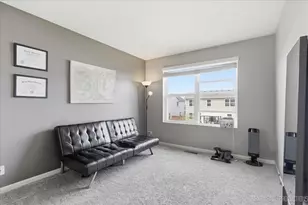 270 Norfolk Ln, Pingree Grove, IL 60140 - Photo 14