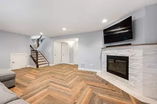 140 Spring Oaks Dr, Wood Dale, IL 60191 - Photo 12