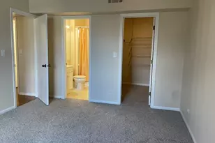 215 Uteg St, Crystal Lake, IL 60014 - Photo 8