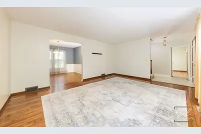 705 Timber Trail Drive, Naperville, IL 60565 - Photo 6