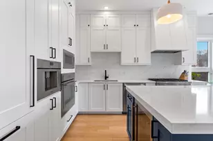 1525 N Bosworth Ave, Chicago, IL 60642 - Photo 4