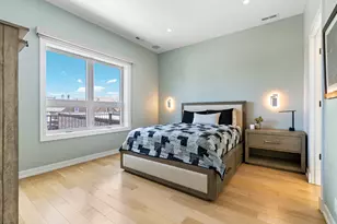 1525 N Bosworth Ave, Chicago, IL 60642 - Photo 12