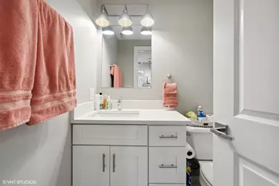 330 W Evergreen Avenue #3, Chicago, IL 60610 - Photo 10