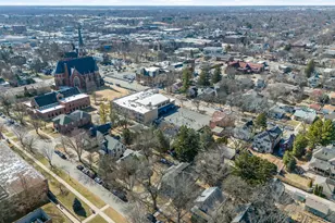 133 N Brainard St, Naperville, IL 60540 - Photo 2